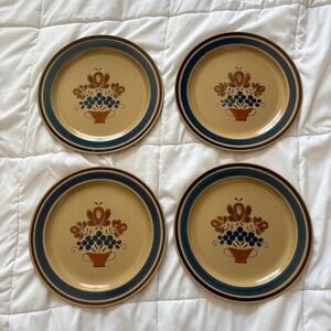 Vintage Newcor Stoneware Set of 4 No. 169 Dinner Plates Floral Folk Art Japan